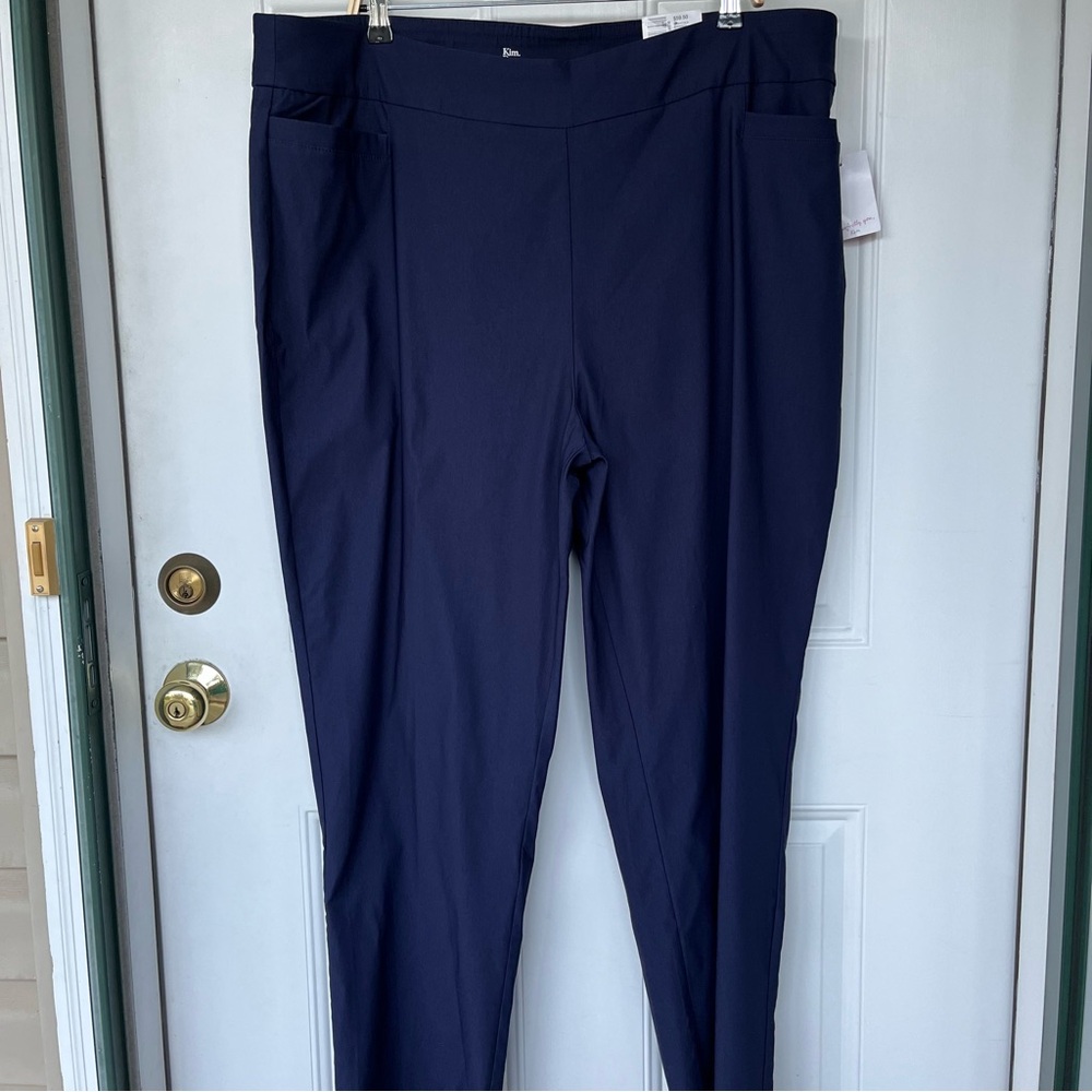 •Kim Rogers• NWT Navy Pull-On Tummy Control Pants - Size 24W